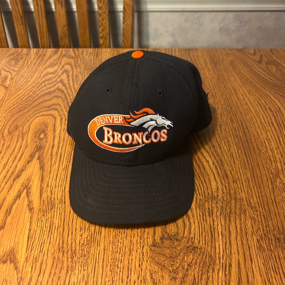 Vintage Denver Broncos hat